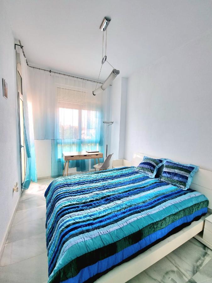 Summer House Duplex En La Playa Con Piscina Dom wakacyjny Benalmádena