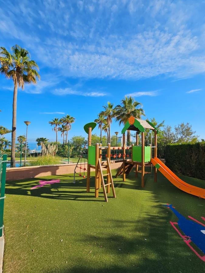 Summer House Duplex En La Playa Con Piscina Dom wakacyjny Benalmádena